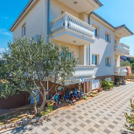 Appartamento 2 Bedroom In *