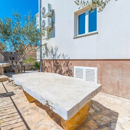 Appartamento 2 Bedroom In *