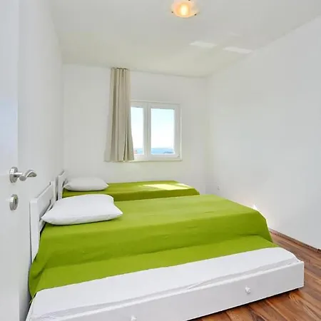 2 Bedroom In *